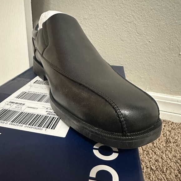 Slip resistant Director Shoes. main image 5
